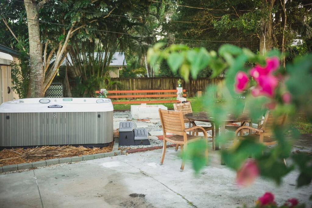 Charming Home, Minutes From The Beach 维罗比奇 外观 照片