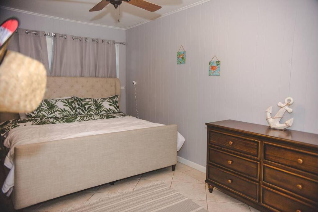 Charming Home, Minutes From The Beach 维罗比奇 外观 照片